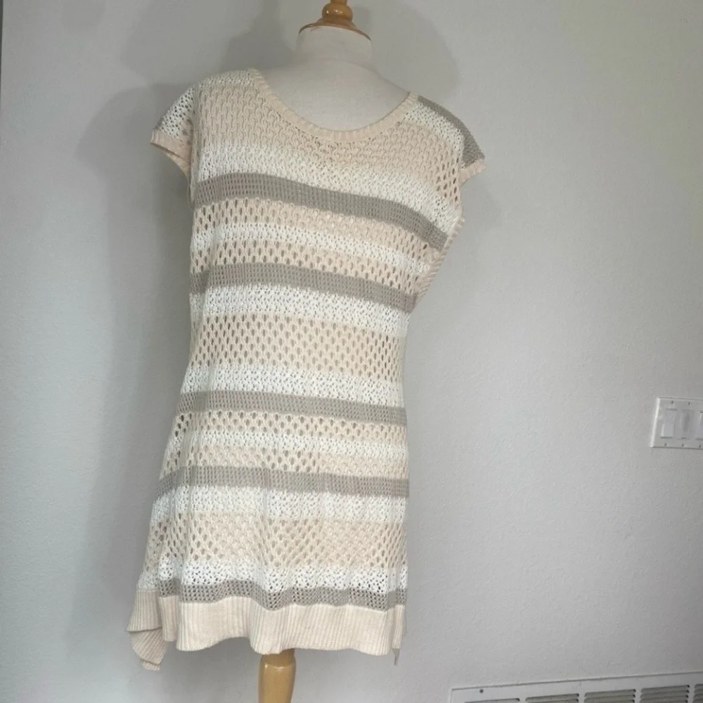 Free People Women's Cream Gray Knit Tunic Sweater Size Large Boho Beach Coastal